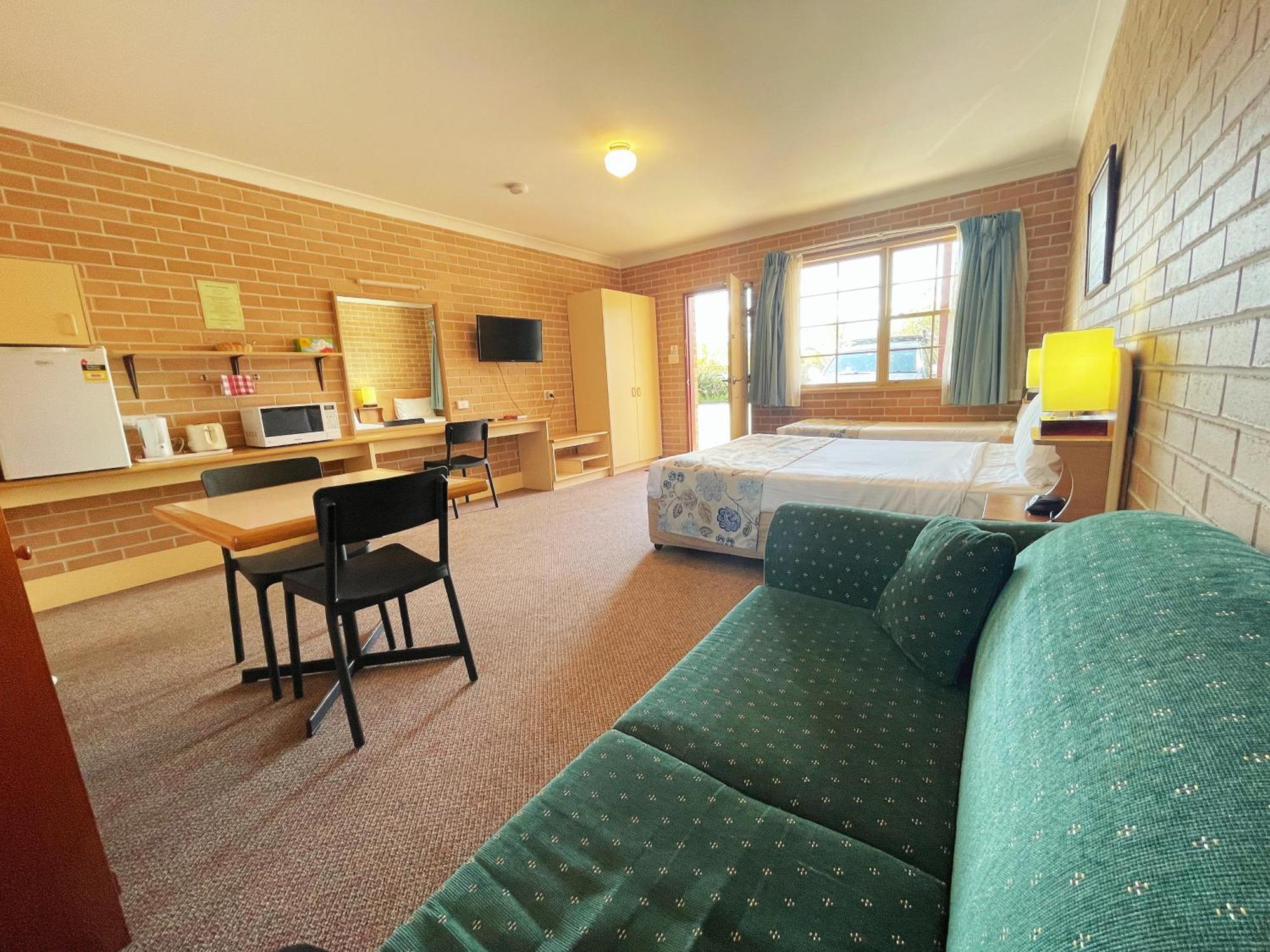 Surestay By Western, New