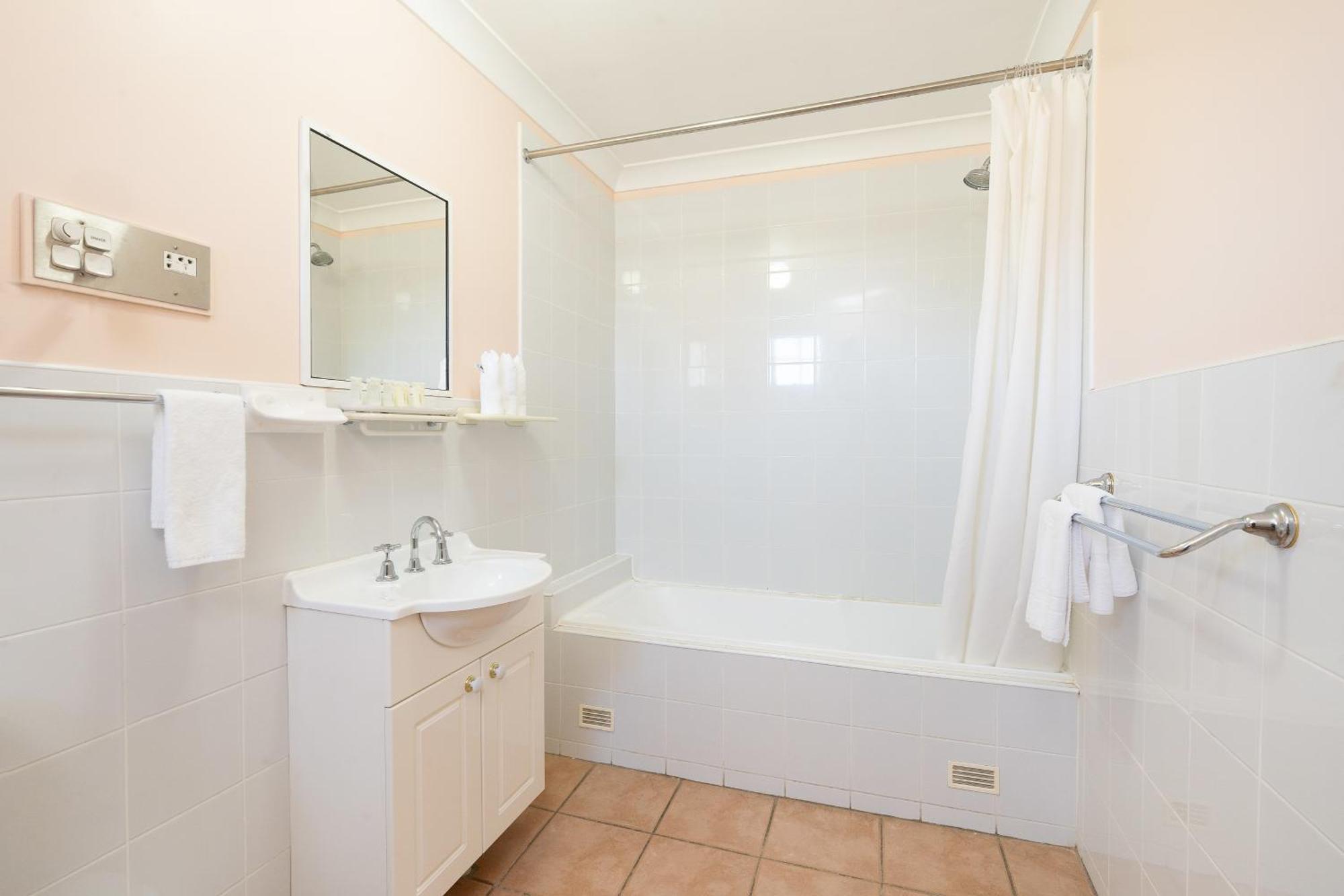 Surestay By Western, New