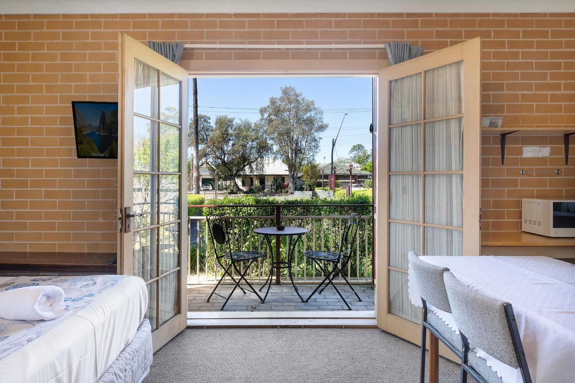 Motel Surestay By Western, New 4*
