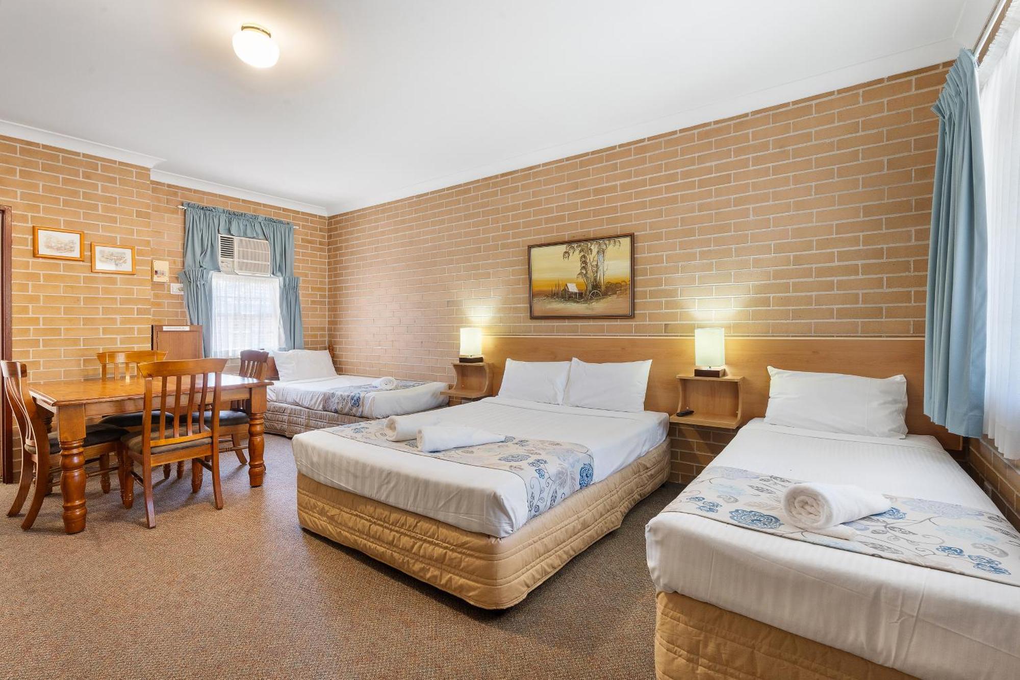 Surestay By Western, New 4*