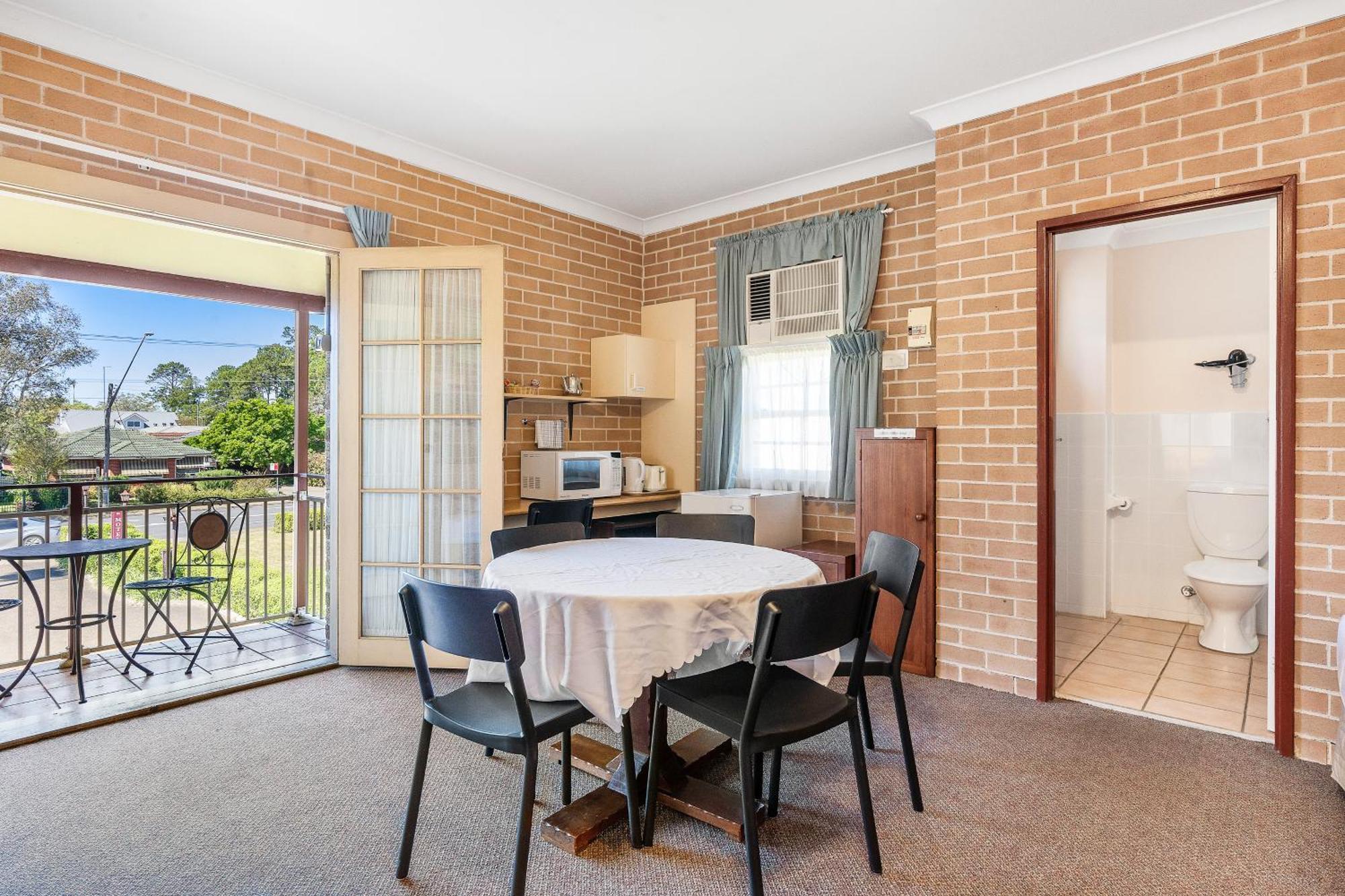Motel Surestay By Western, New 4*