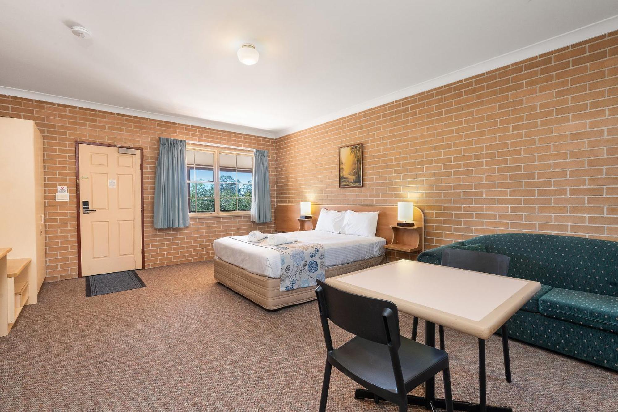 Surestay By Western, New